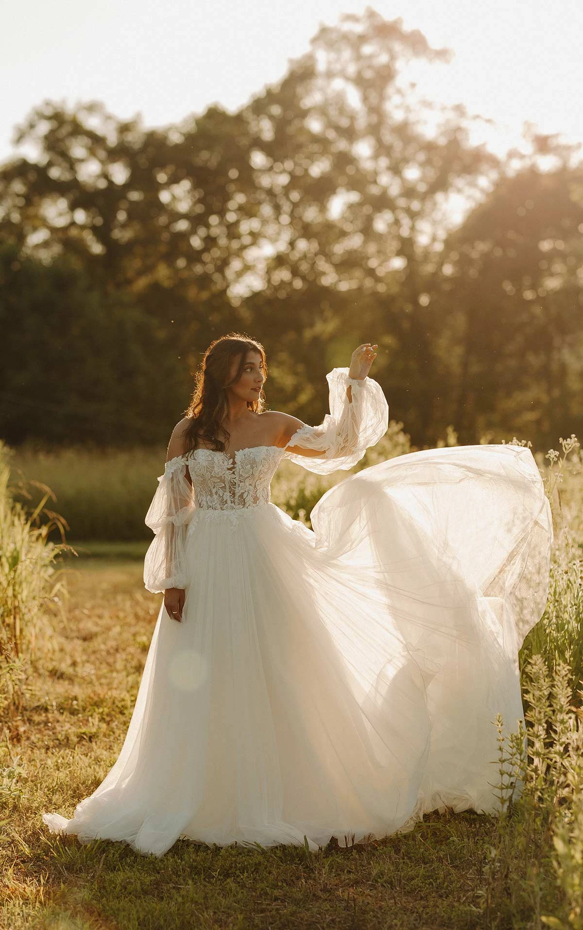 Whimsical Boho Wedding Dress with Detachable Tulle Sleeves