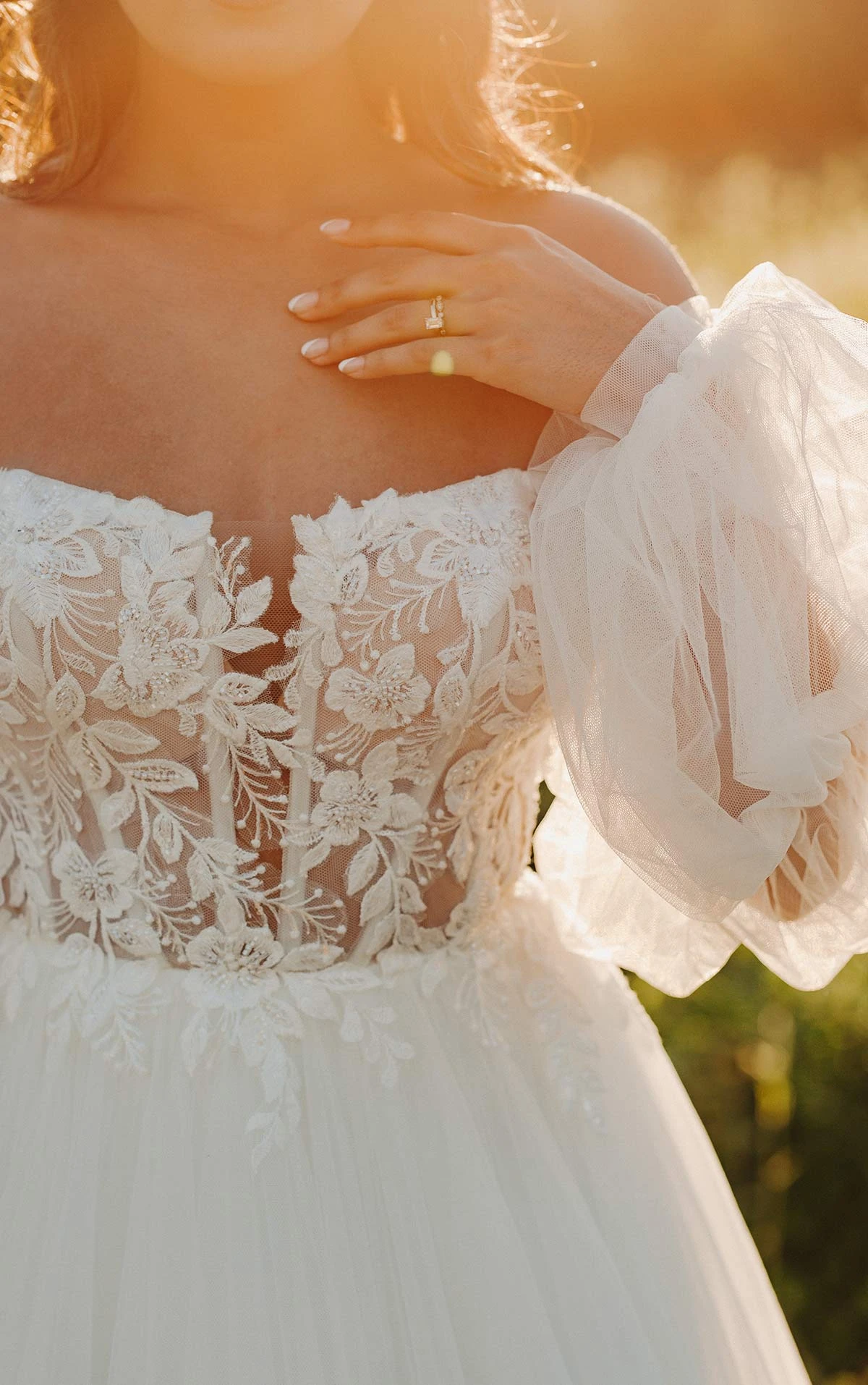 Whimsical Boho Wedding Dress with Detachable Tulle Sleeves - Image 3