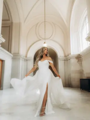 Sparkling Fit-and-Flare Wedding Dress with Detachable Overskirt and Leg Slit