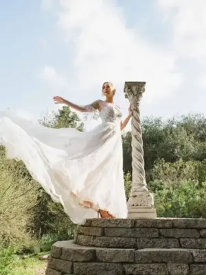 Romantic A-Line Wedding Dress with Sweetheart Neckline and Off-the-Shoulder Sleeves