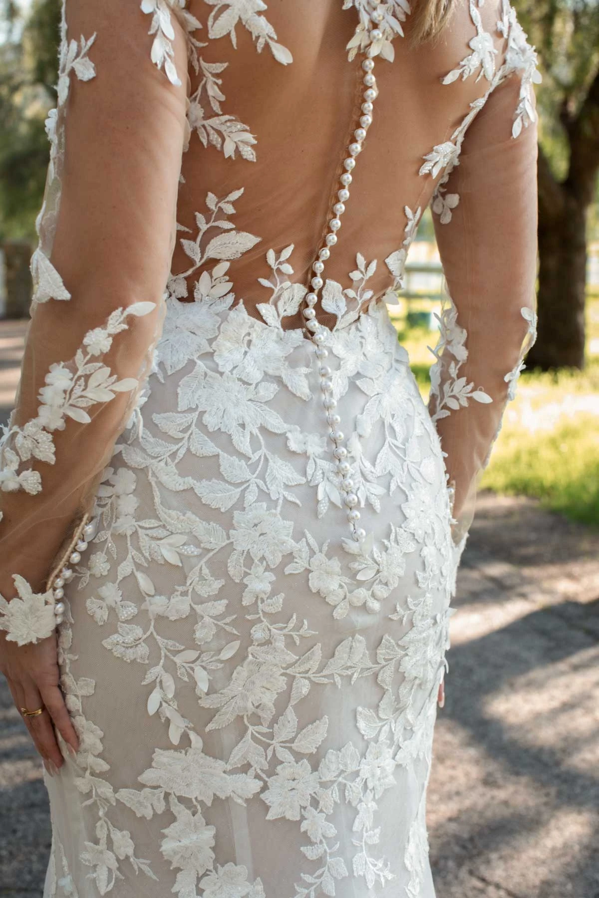 Vintage Lace Long Sleeve Fit-and-Flare Wedding Dress with Cutout Train - Image 4