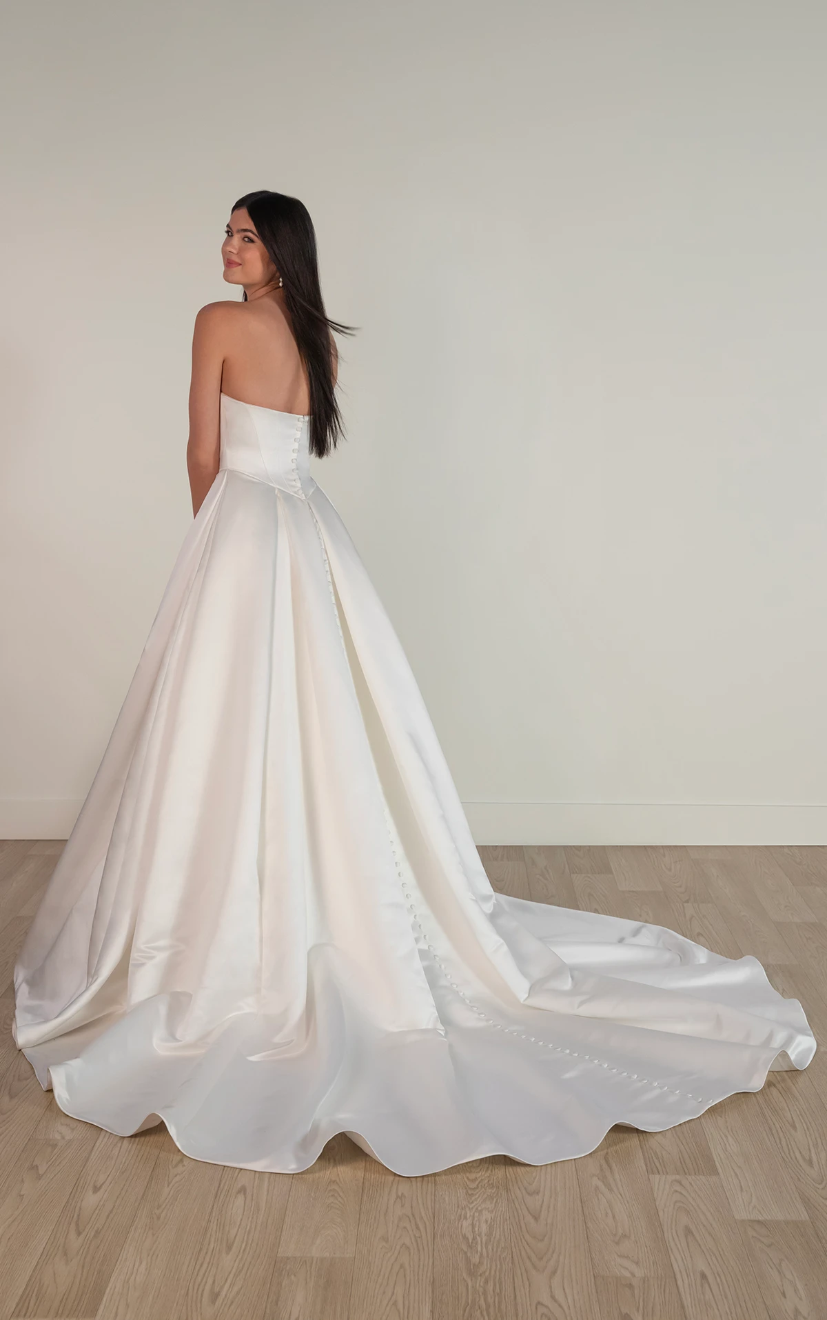 Romantic Strapless Ballgown Wedding Dress with Ruched Neckline and Basque Waist - Image 3