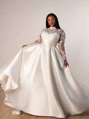 Elegant Modest A-Line Wedding Dress with Long Lace Sleeves