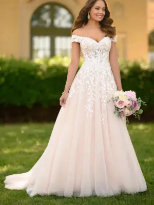 SALE-ROMANTIC A-LINE WEDDING GOWN WITH ORGANIC LEAF PATTERN