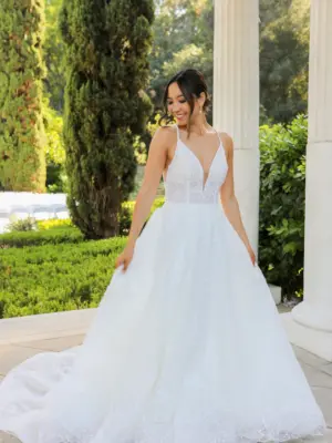 SALE-ELEGANT LACE A-LINE WEDDING DRESS WITH PLUNGING V-NECKLINE